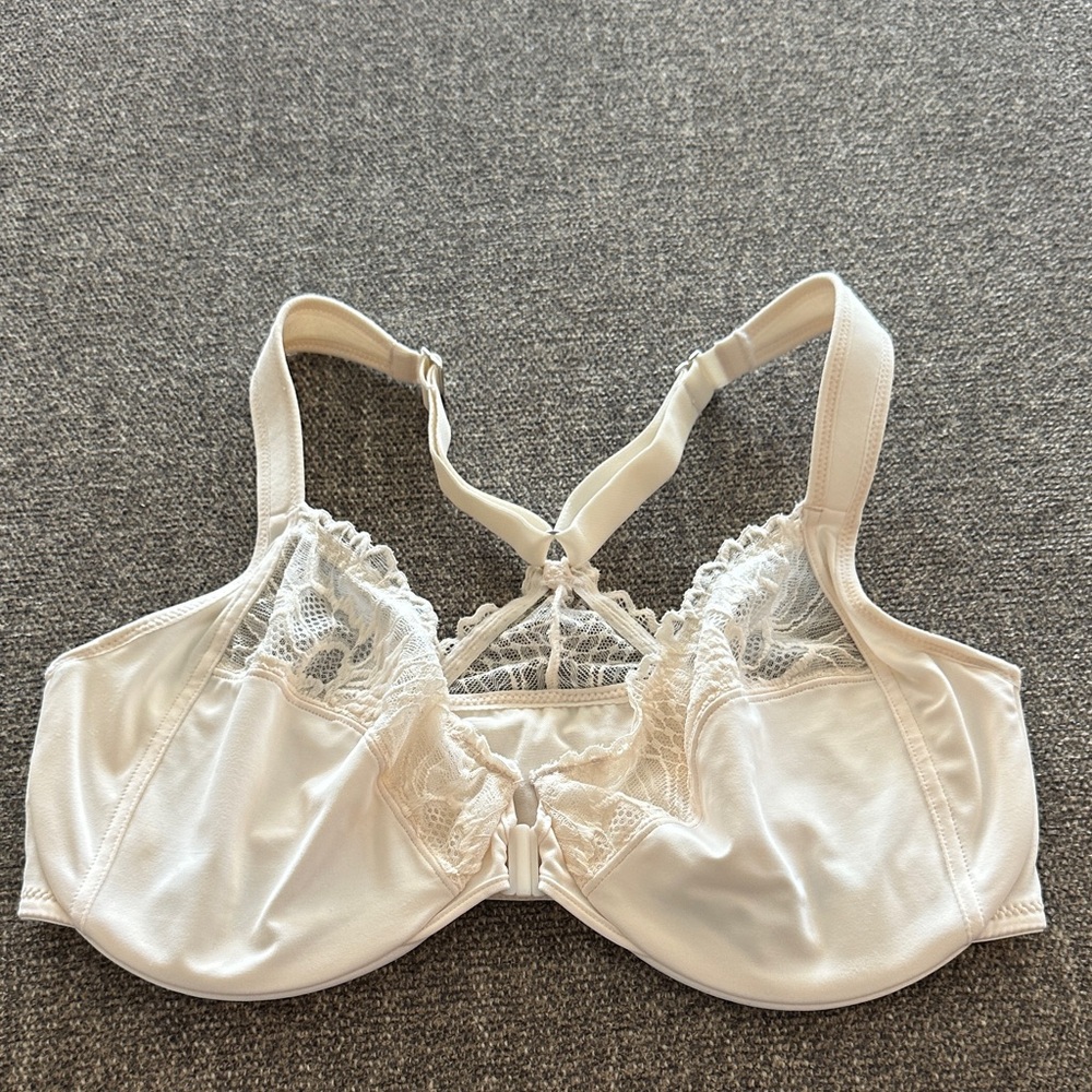 Aisilin Elegant Cream Lace Women's Bra size 34DD Like New